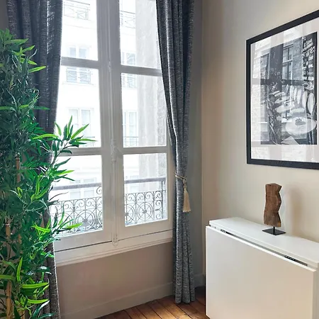 Апартаменты Unique Flat Near Louvre & Palais Royal *
