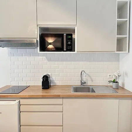 Unique Flat Near Louvre & Palais Royal *