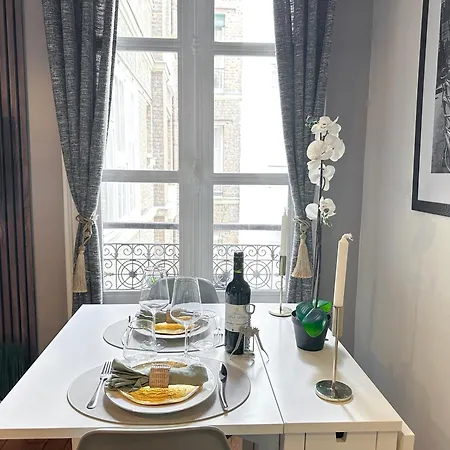 Unique Flat Near Louvre & Palais Royal Lejlighed