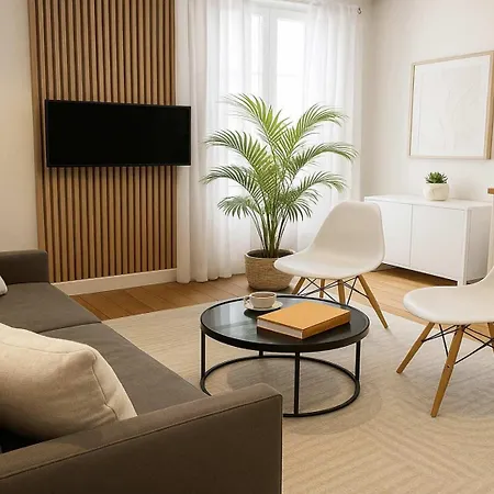 Louvre - Premium For 4 * Paris