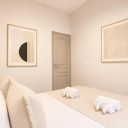 Louvre - Premium For 4 París