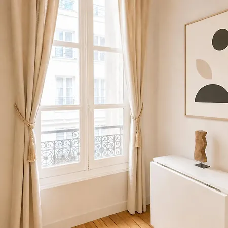 Louvre - Premium For 4 Daire *